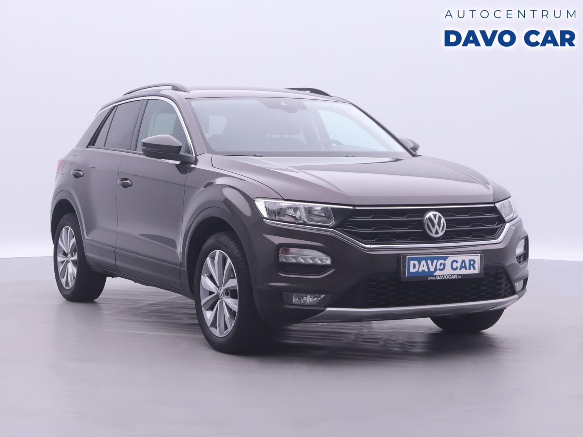 Volkswagen T-Roc SUV / Terénní 1,5 l 110 kw
