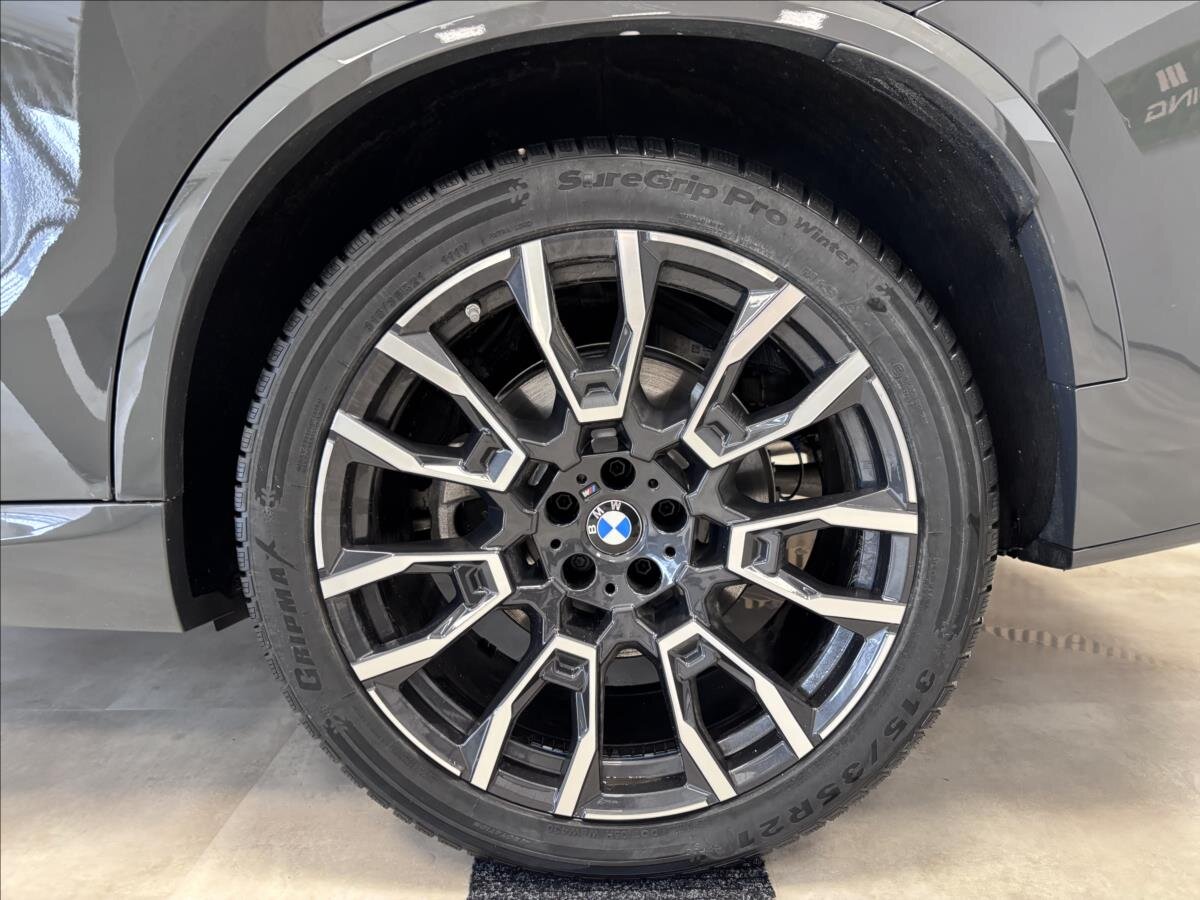 BMW X5 Kombi 3,0 l 210 kw