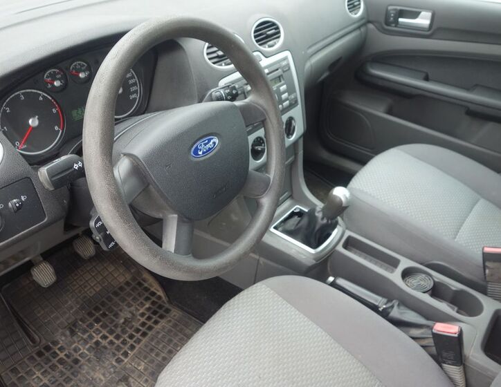 Ford Focus 11