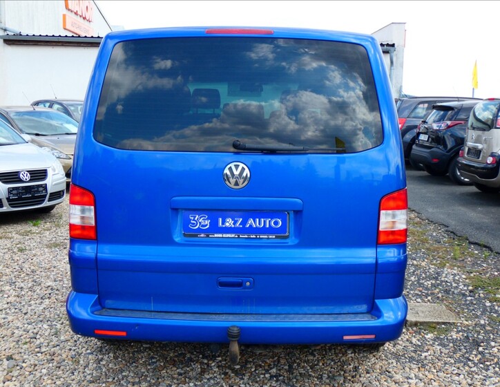 Volkswagen Multivan 5