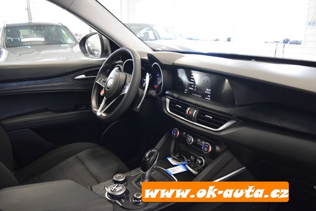Alfa Romeo Stelvio SUV / Terénní 0,0 150 kw