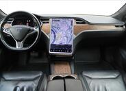 Tesla Model S 18