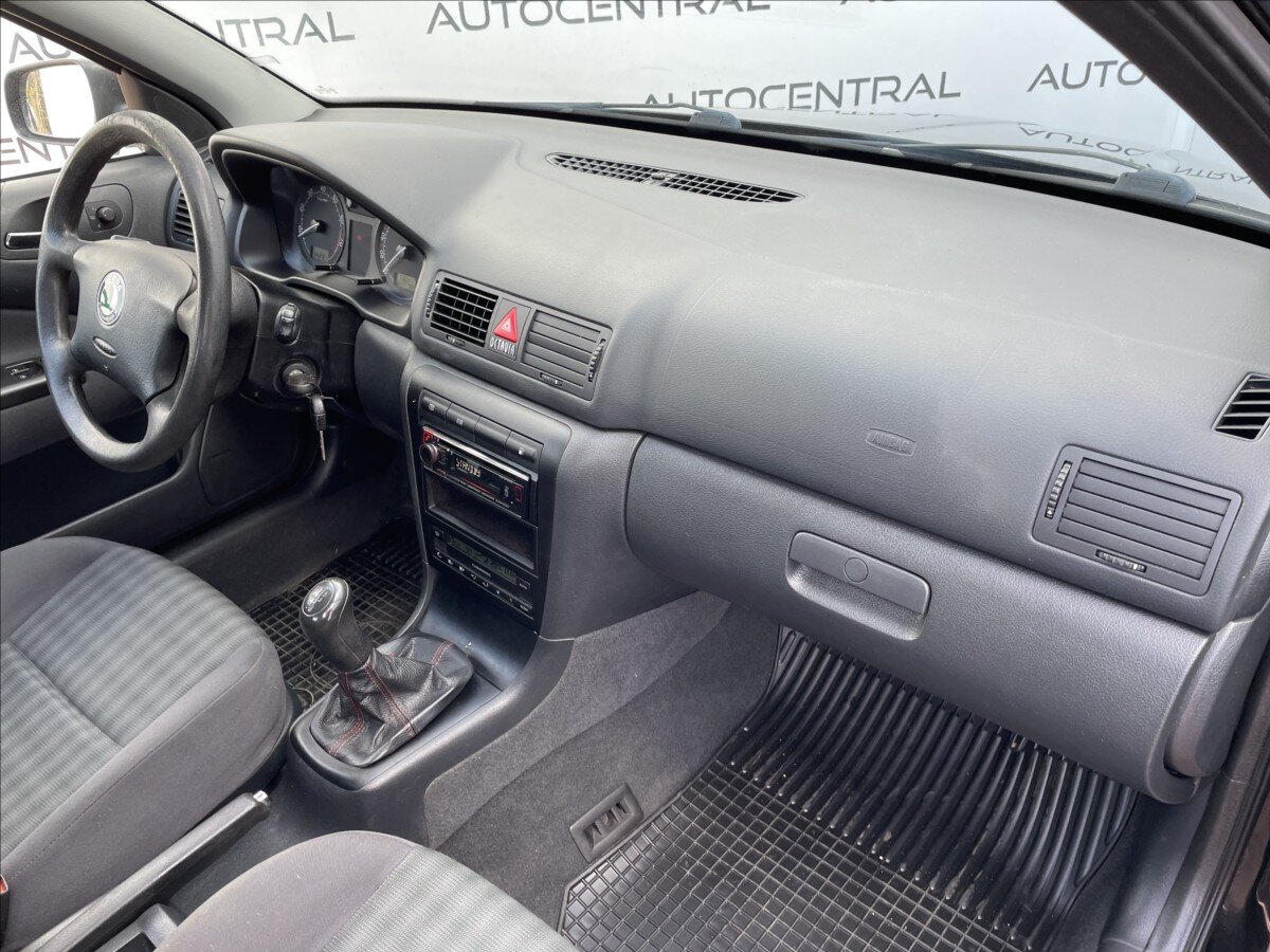 Škoda Octavia Sedan / Limuzína 1,6 l 75 kw