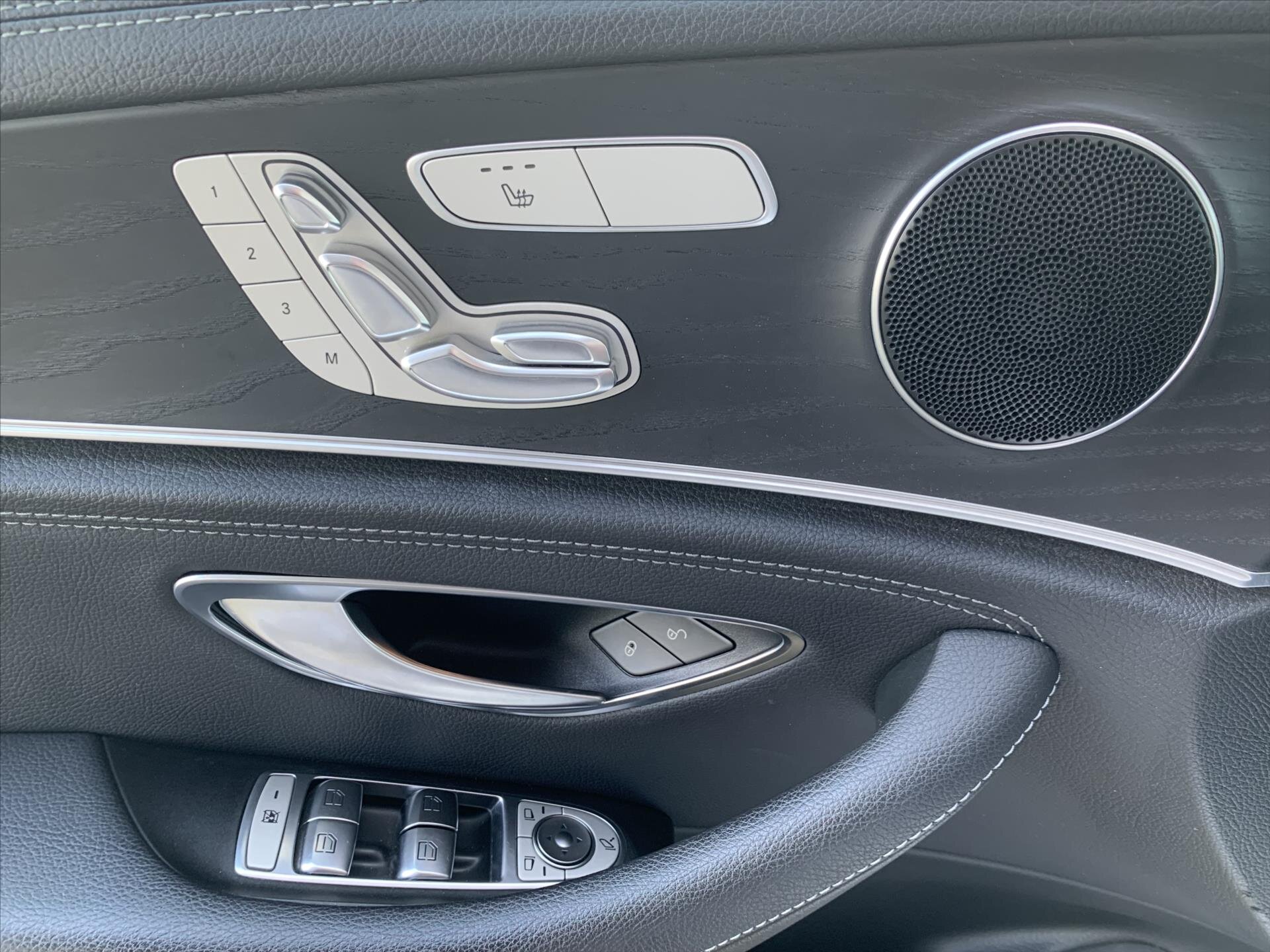 Mercedes-Benz Třídy E Kombi 2,0 l 143 kw