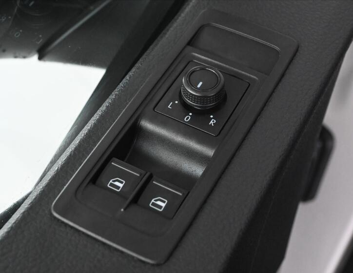 Volkswagen Transporter 24