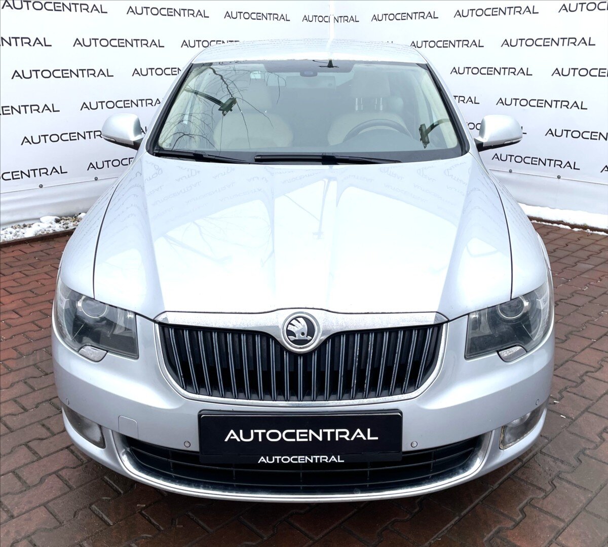 Škoda Superb Liftback 1,8 l 118 kw