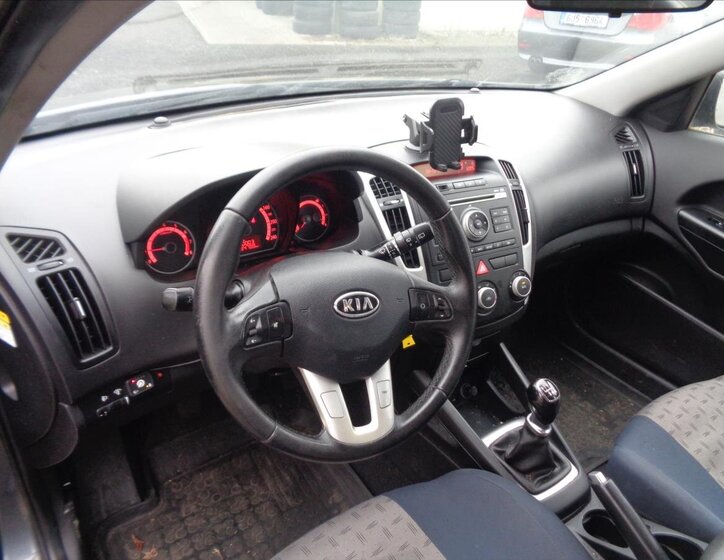 KIA Ceed 12