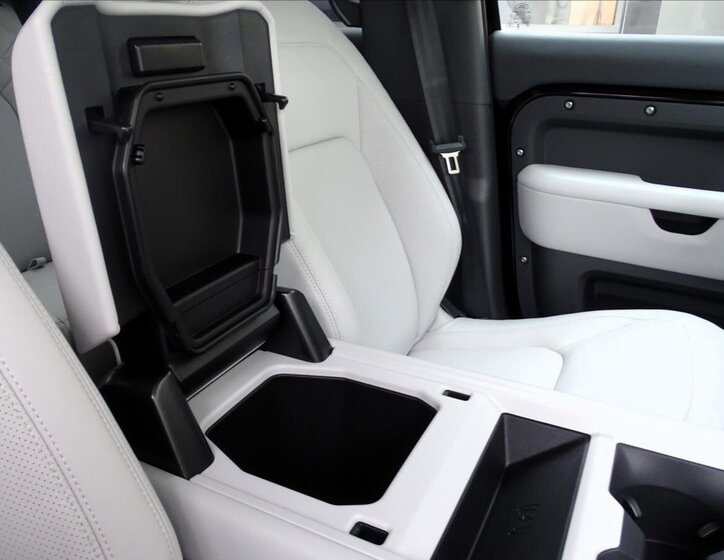 Land Rover Defender SUV 5,0 l 313 kw