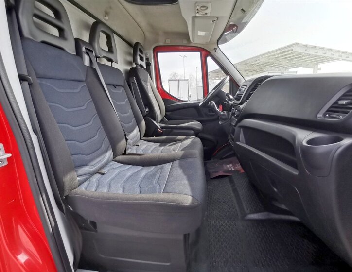 Iveco Daily Valník 3,0 l 132 kw