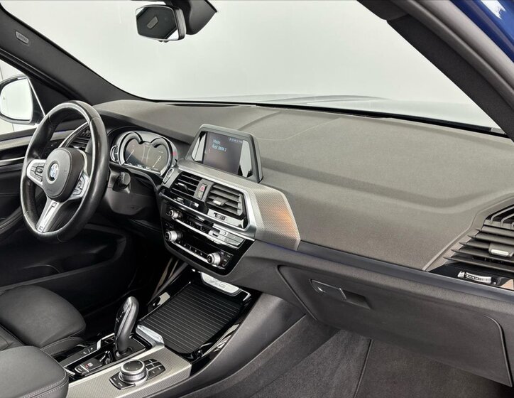 BMW X3 SUV / Terénní 2,0 l 140 kw