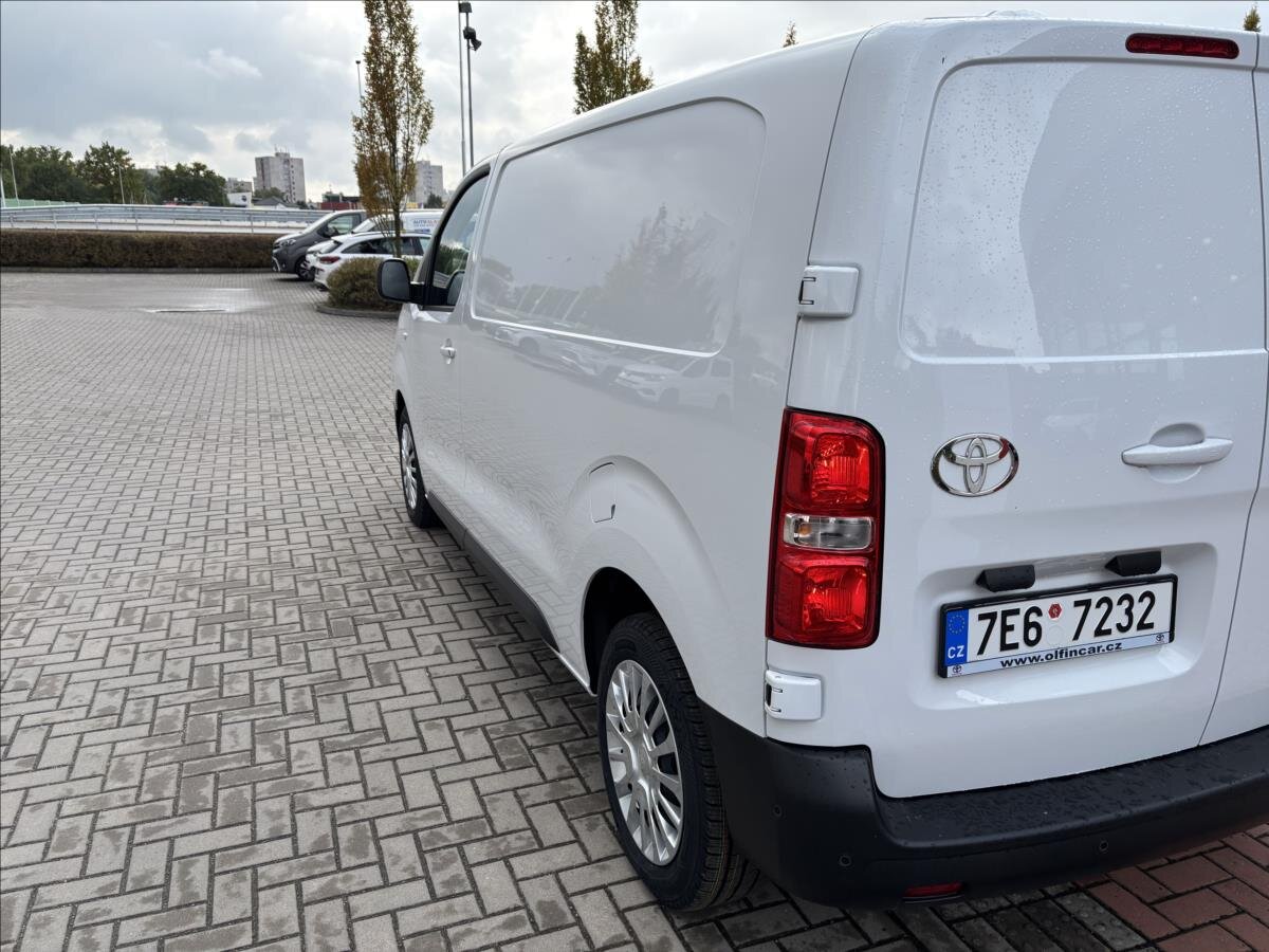 Toyota ProAce Skříň 2,0 l 106 kw