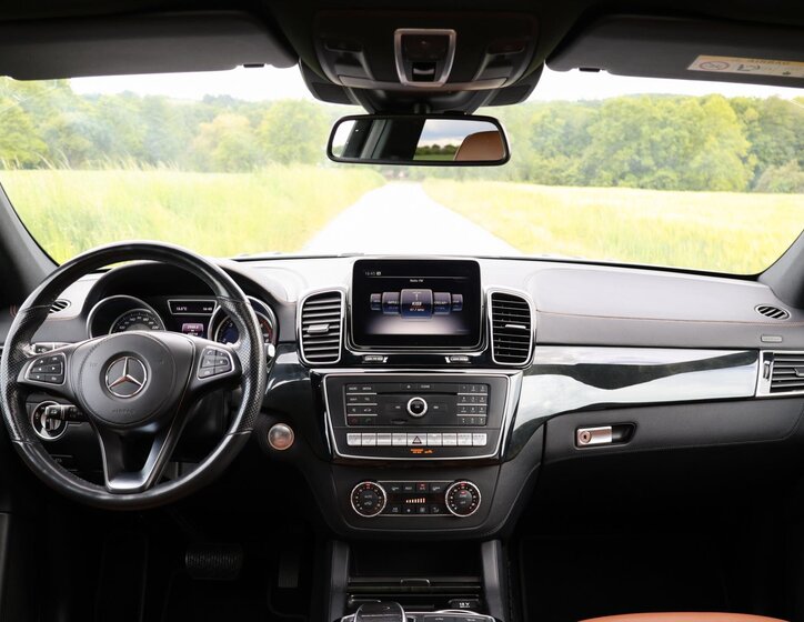 Mercedes-Benz GLS 42