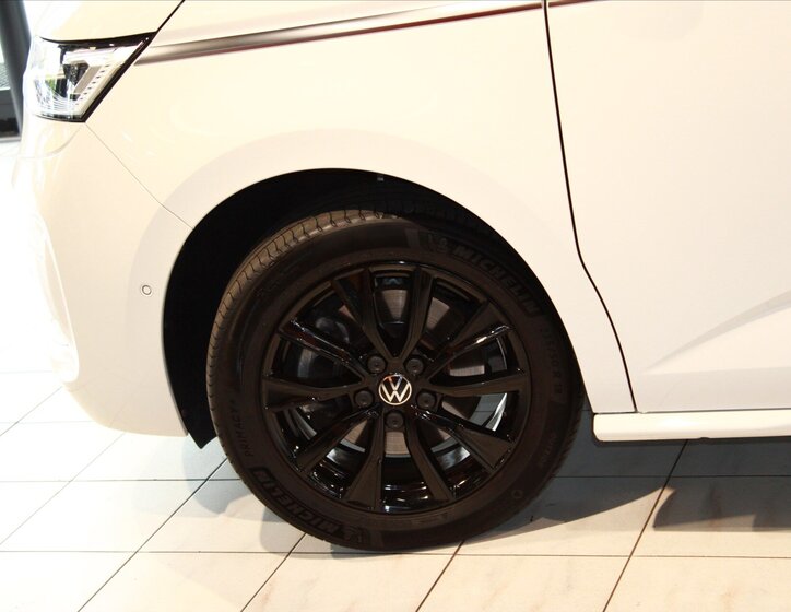 Volkswagen Multivan 31