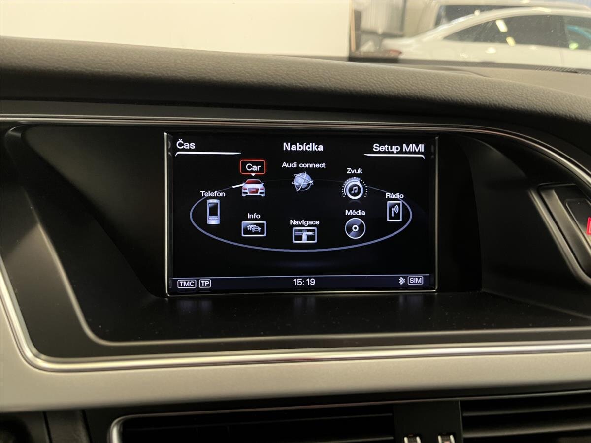 Audi A4 Kombi 2,0 l 140 kw