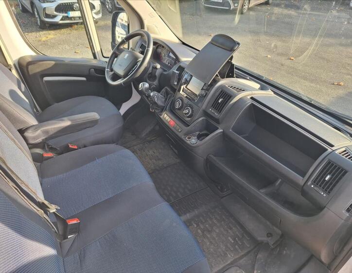 Peugeot Boxer 8