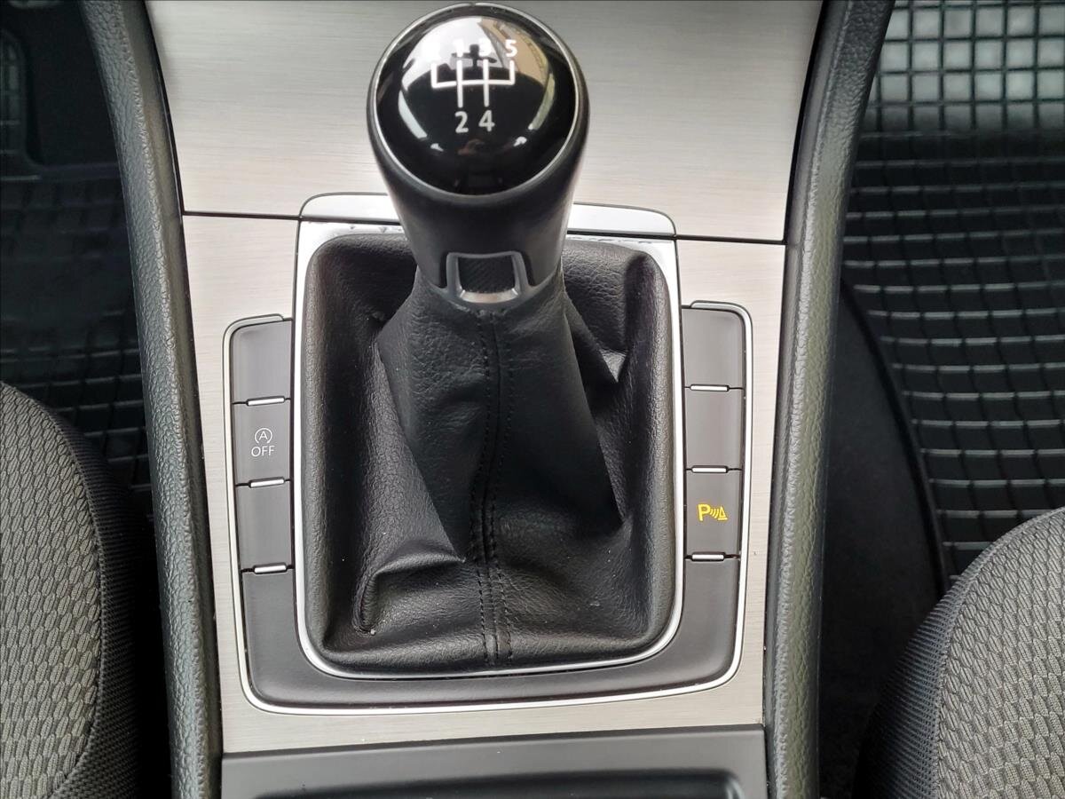 Volkswagen Golf Kombi 1,6 l 81 kw