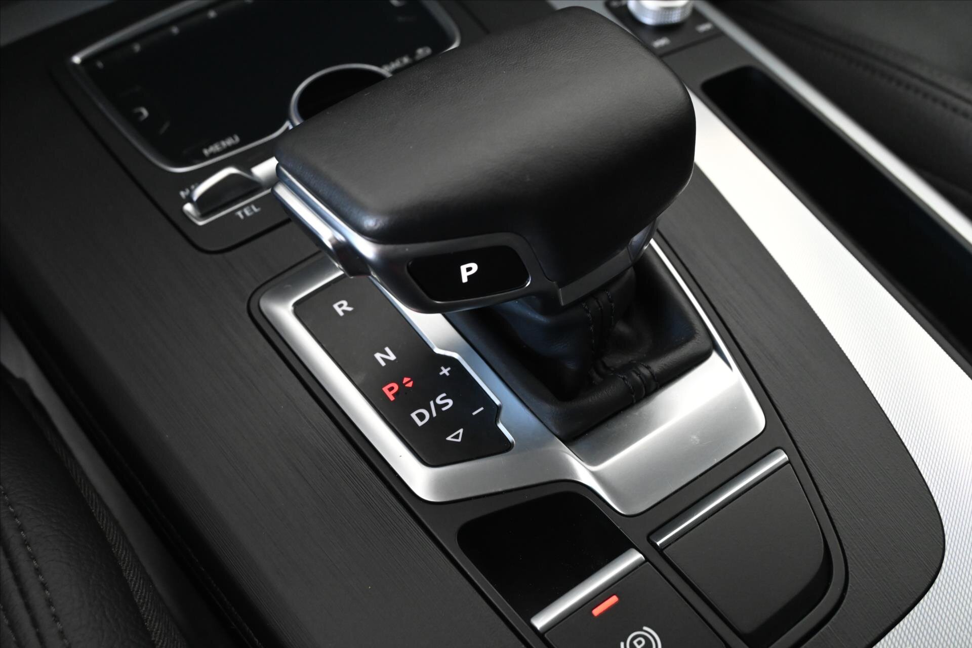 Audi Q5 SUV 2,0 l 140 kw