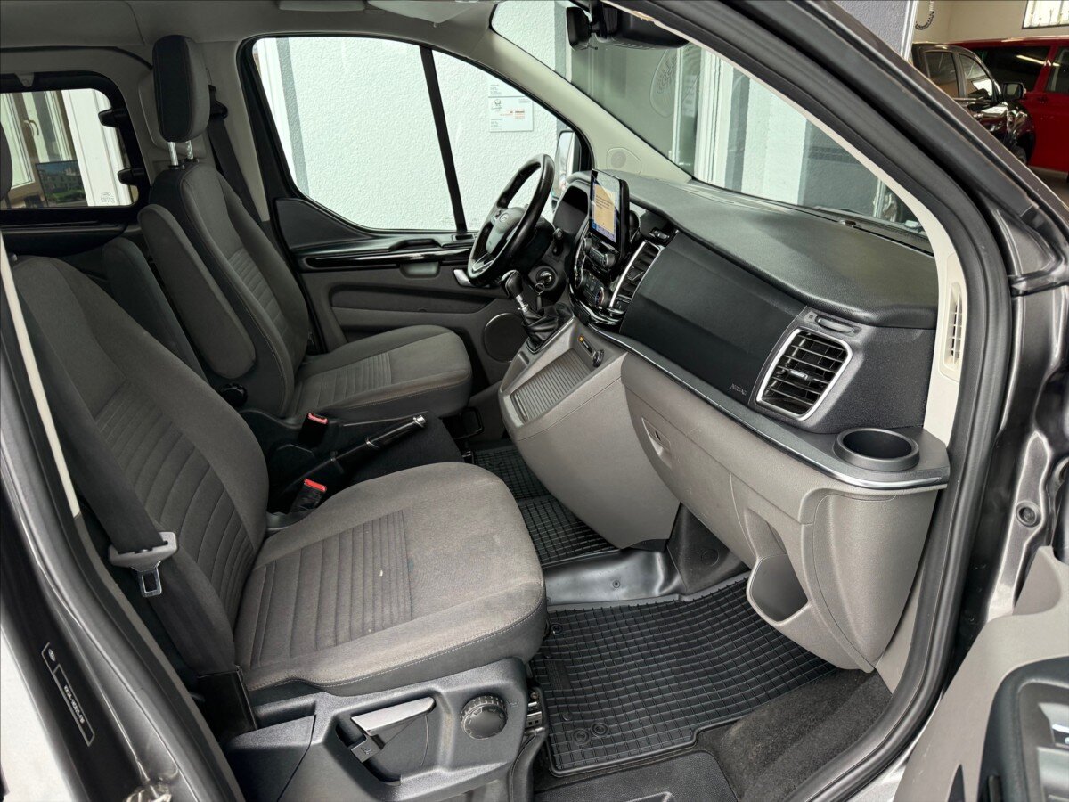 Ford Tourneo Custom