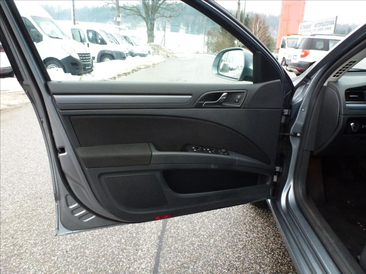 Škoda Superb Kombi 1,6 l 77 kw