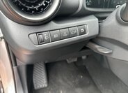 Toyota C-HR Hatchback 2,0 l 111 kw