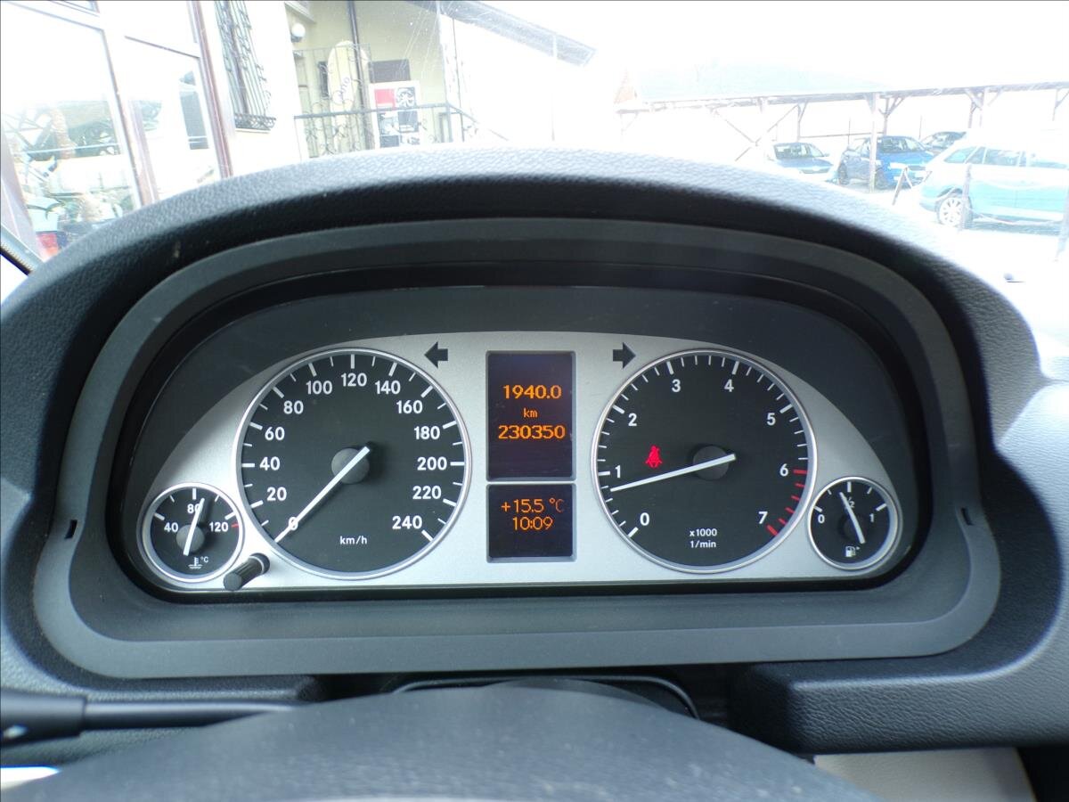 Mercedes-Benz Třídy B Kombi 2,0 l 100 kw