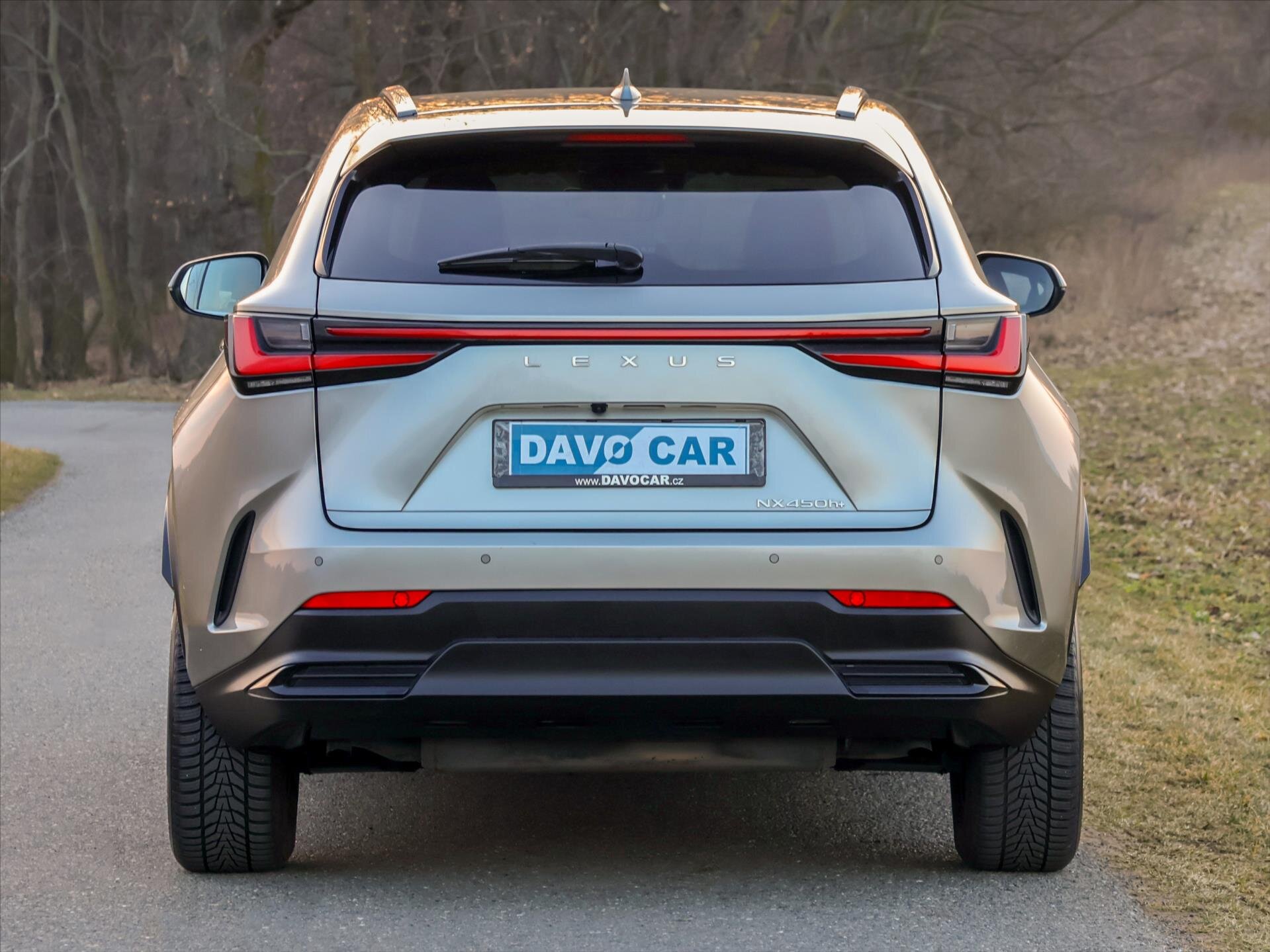 Lexus NX 450h plus SUV / Terénní 2,5 l 136 kw