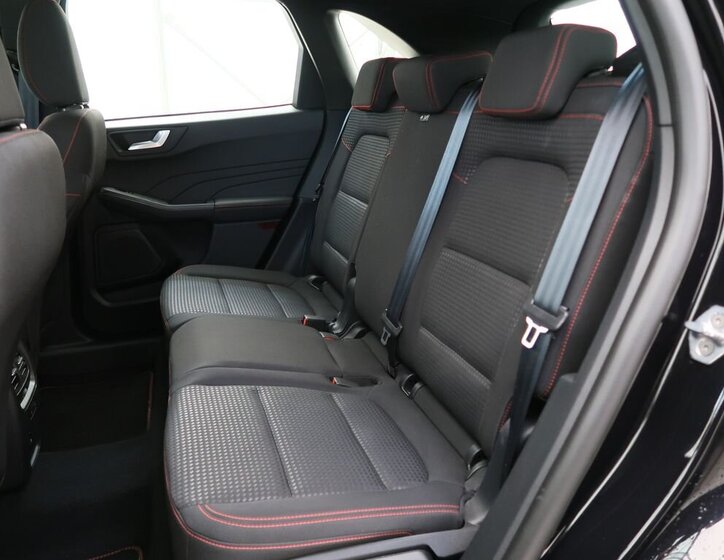 Ford Kuga SUV / Terénní 2,0 l 88 kw