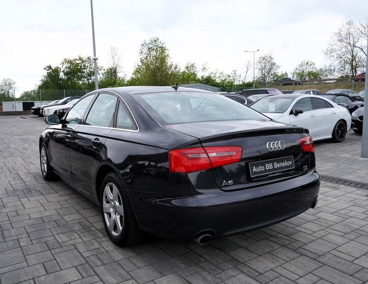 Audi A6 Sedan / Limuzína 2,8 l 150 kw