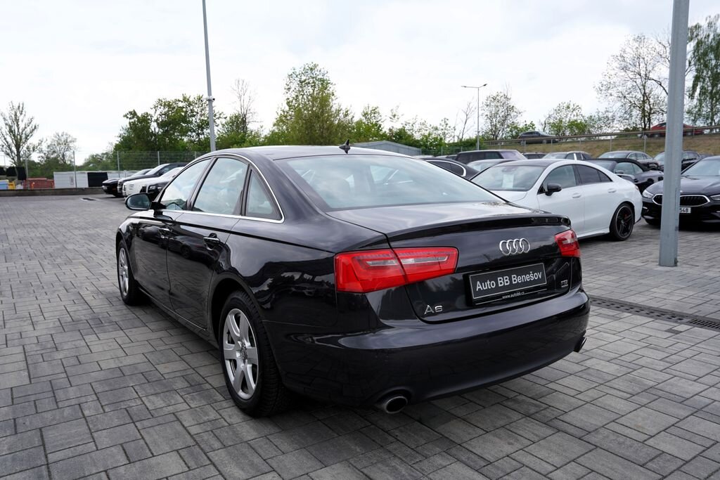 Audi A6 Sedan / Limuzína 2,8 l 150 kw