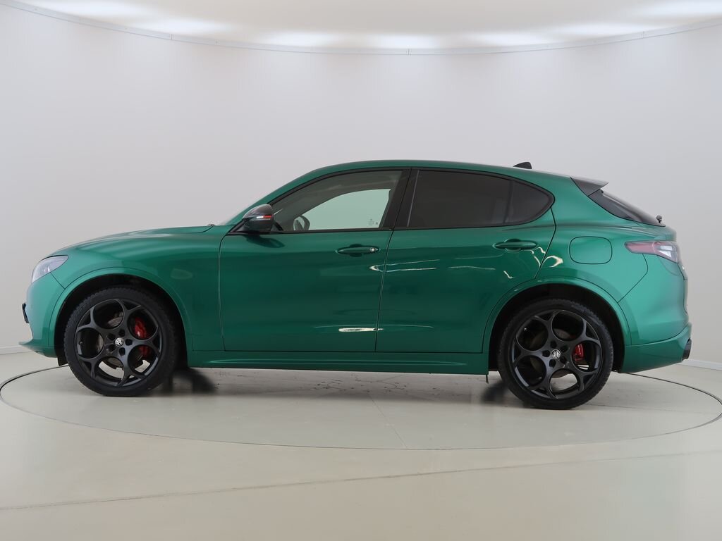Alfa Romeo Stelvio SUV / Terénní 2,0 l 206 kw