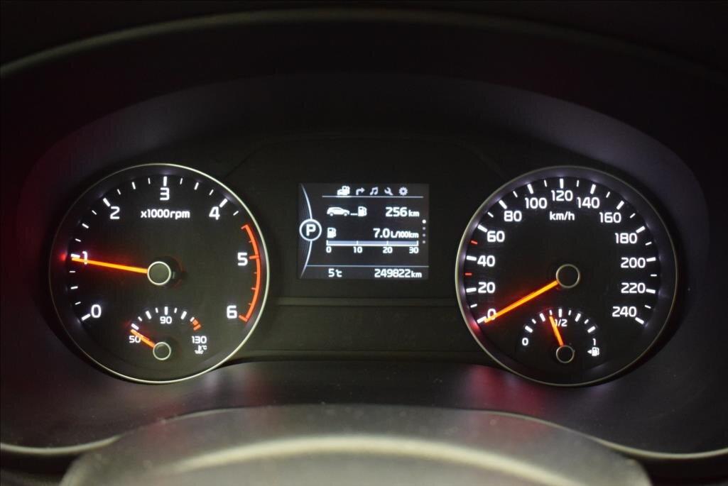 KIA Sportage SUV 1,7 l 104 kw