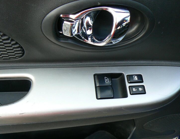 Nissan Micra Hatchback 1,2 l 59 kw