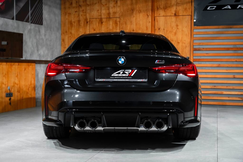 BMW M4 Kupé 3,0 l 390 kw