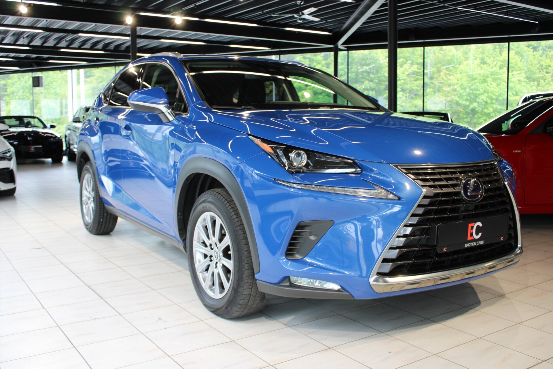 Lexus NX 300h SUV 2,5 l 145 kw