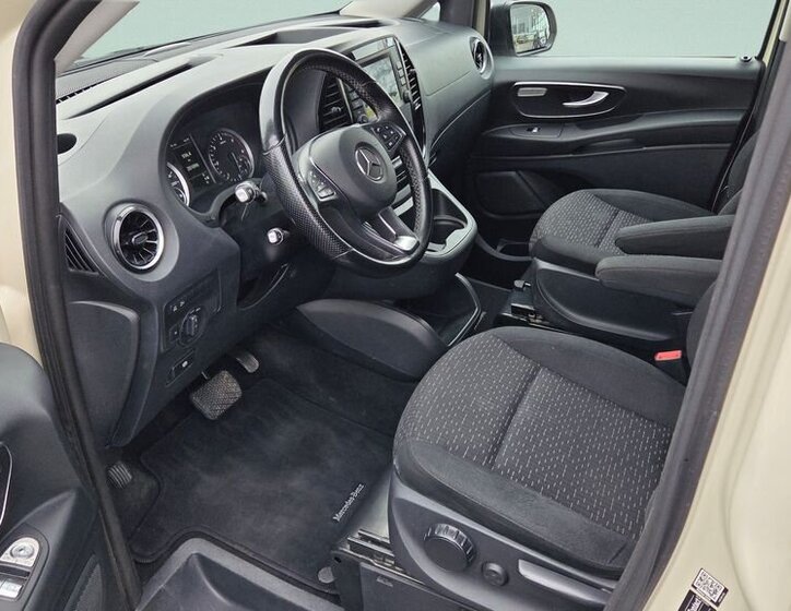 Mercedes-Benz Vito VAN / Minibus 2,0 l 174 kw