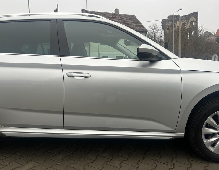 Škoda Kamiq Hatchback 999,0 85 kw