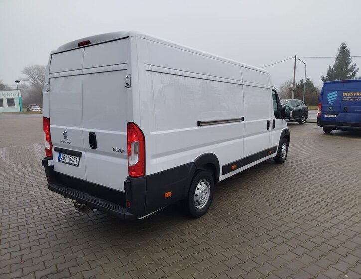 Peugeot Boxer Skříň 2,2 l 121 kw