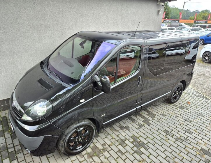 Opel Vivaro VAN / Minibus 2,0 l 84 kw