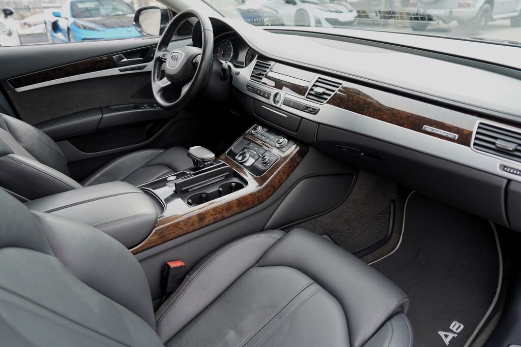 Audi A8 Sedan / Limuzína 3,0 l 213 kw