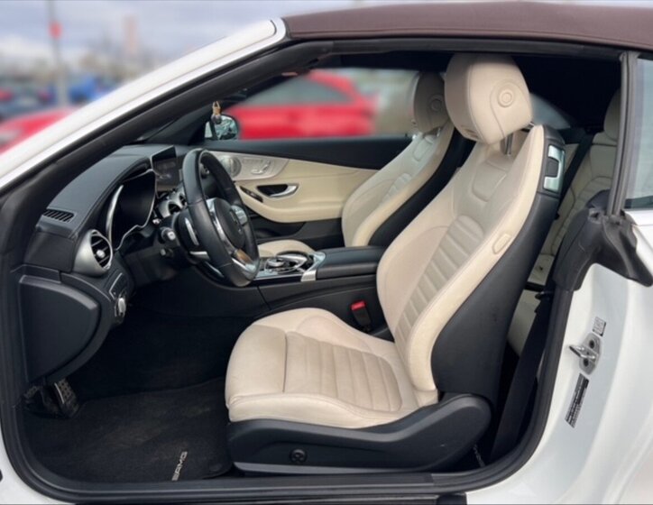 Mercedes-Benz Třídy C Kabriolet 2,0 l 180 kw