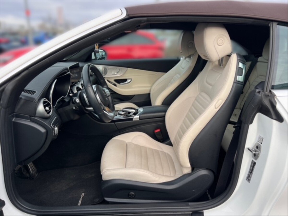Mercedes-Benz Třídy C Kabriolet 2,0 l 180 kw