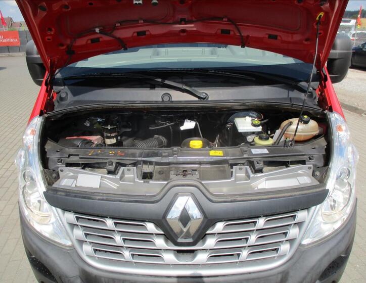 Renault Master 18