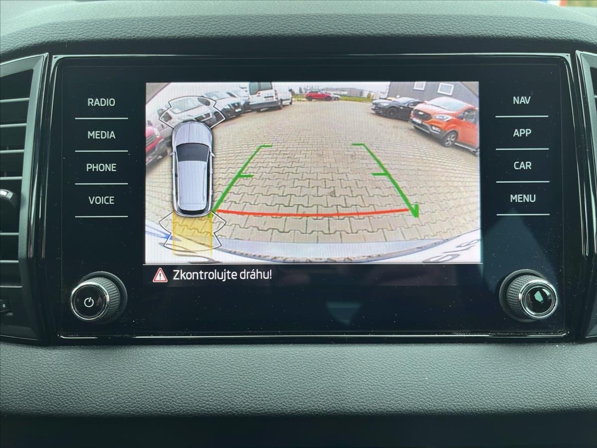 Škoda Karoq SUV 1,5 l 110 kw