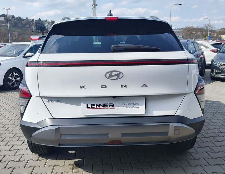 Hyundai Kona SUV / Terénní 1,6 l 102 kw