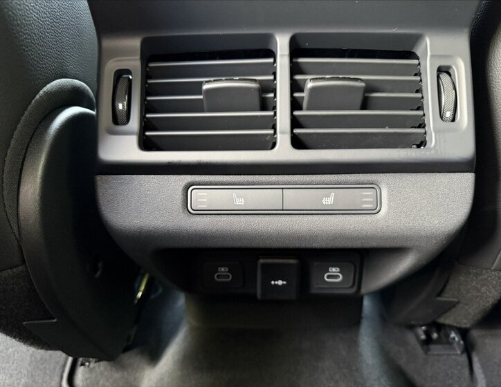 Land Rover Range Rover Evoque SUV / Terénní 1,5 l 198 kw