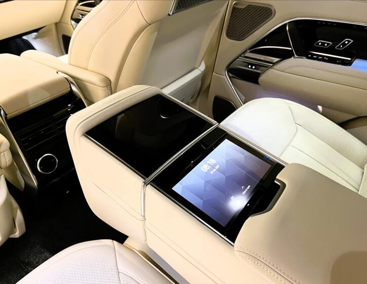 Land Rover Range Rover 43