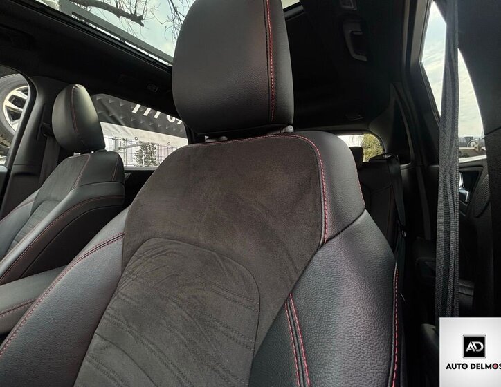 Ford Kuga SUV / Terénní 2,5 l 165 kw