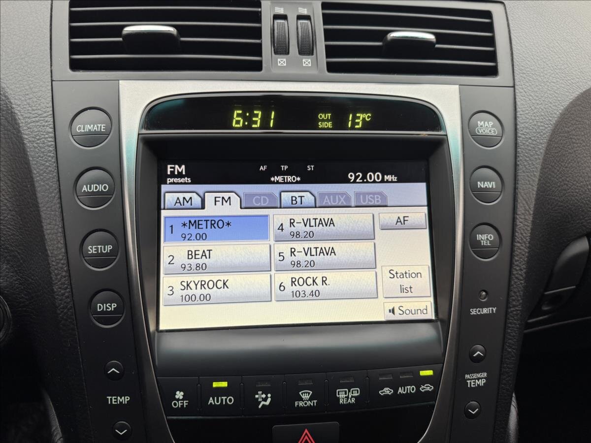 Lexus GS 300 Sedan / Limuzína 3,0 l 183 kw