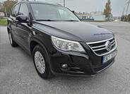 Volkswagen Tiguan 8