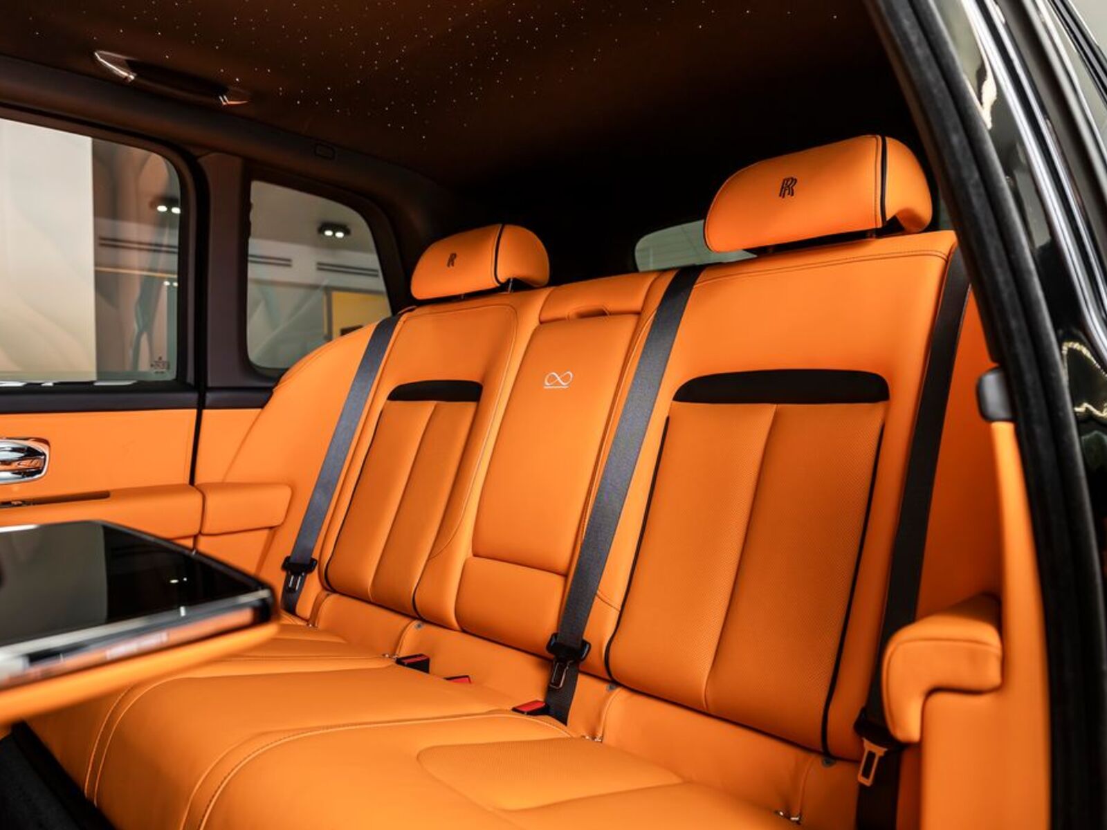 Rolls-Royce Cullinan 8